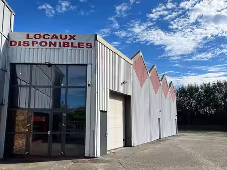 bâtiment à usage commercial d’une surface de 600 m2