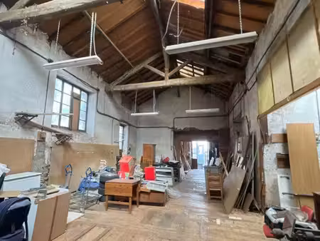 atelier bâtiment hangar