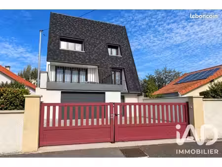 maison 7 pièces 145 m²