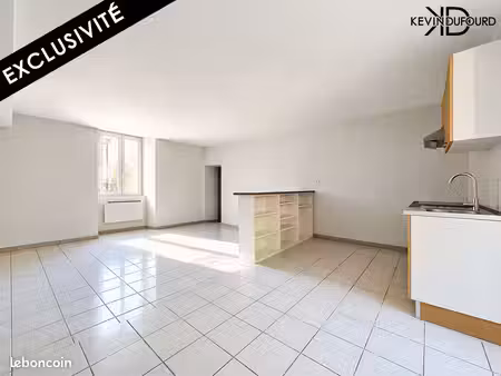 appartement 3 pièces 50 m²
