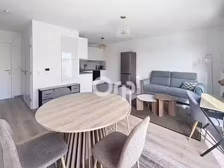location meublée appartement 2 pièces 52 m² à dunkerque (59140)  820 €