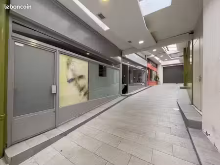 local commercial 109 m²