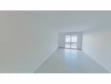 location appartement 3 pièces 64 m² à amberieu-en-bugey (01500)  900 €