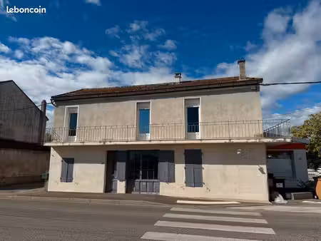 rare ensemble immobilier à fort potentiel – 2 appartements  local commercial  atelier/gara
