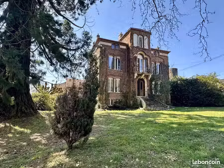 propriété 13 pièces 230 m²