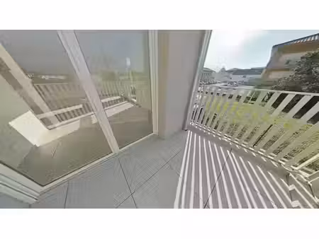 location appartement 3 pièces 63 m² à amberieu-en-bugey (01500)  940 €