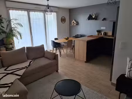 location appartement 4 pièces - 3 chambres - 83m2 - loyer toute cc (chauffage  eau froide 