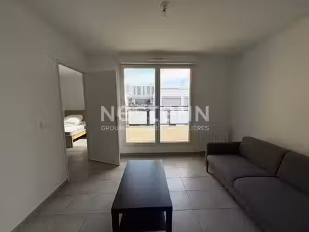 appartement meublé - 1 chambre - garage - jean mace