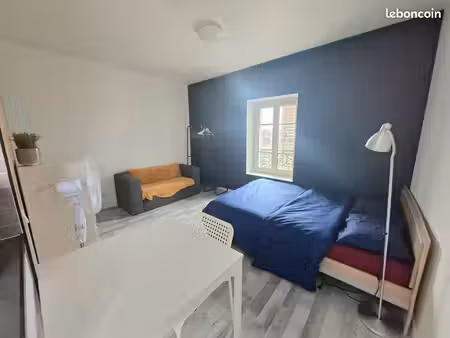 studio 1 pièce 18 m²