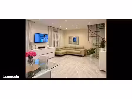 maison de charme rénovée avec jardin   terrasse  véranda et deux caves