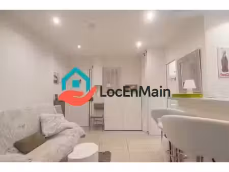 location meublée appartement 1 pièce 26 m² à paris 19ème (75019)  1 045 €