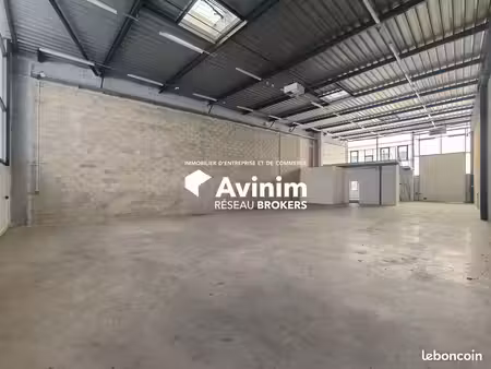bureaux 436 m² le coudray-montceaux