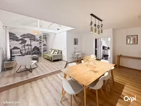 appartement 3 pièces 82 m²