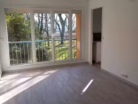 appartement f3 rez de chassée