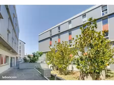 studio 1 pièce 19 m²