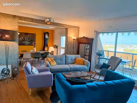 t5 de 98 m² entièrement rénové avec vue exceptionnelle