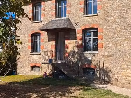jolie maison en pierre