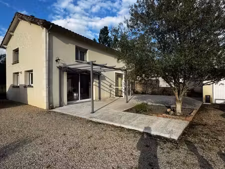 maison 120 m² avec terrain de 8 000 m²
