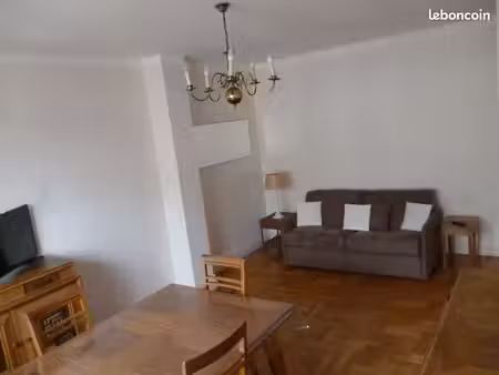 location t2 lyon brotteaux