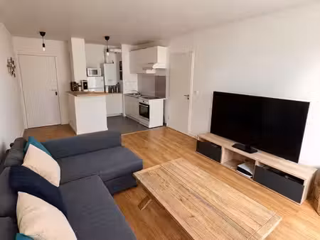 2 pièces 44 3 - 3ème - parking - 2020