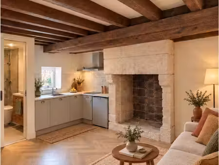 studio de charme avec parking  au cœur de creully
