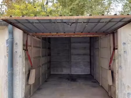 box à louer dans résidence calme