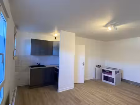 appartement t3 avec box fermé - centre ville