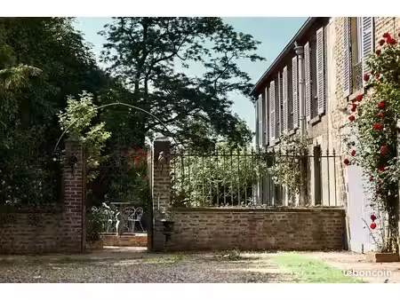loue charmant t2 meublé 55 m2  950 euros à cormeilles en vexin proche pontoise. 40 min de 