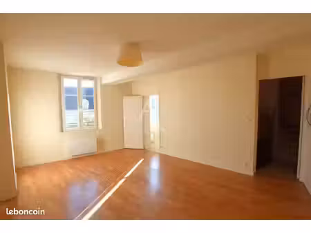 appartement 3 pièces 76 m²