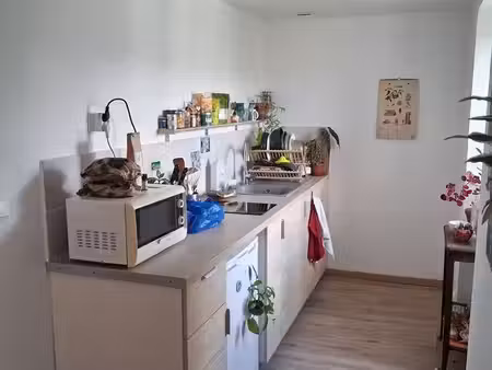 à louer studio meublé de 27 m² à 2 pas du centre ville