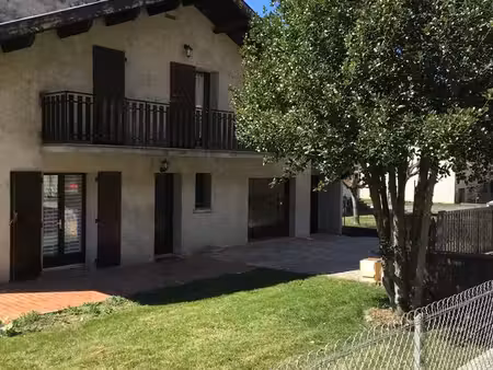 loue grande maison à l'année