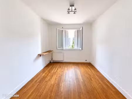 appartement 3 pièces 50 m²