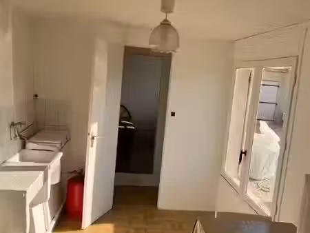 location meublée appartement 1 pièce 25 m² à marseille 11ème (13011)  450 €