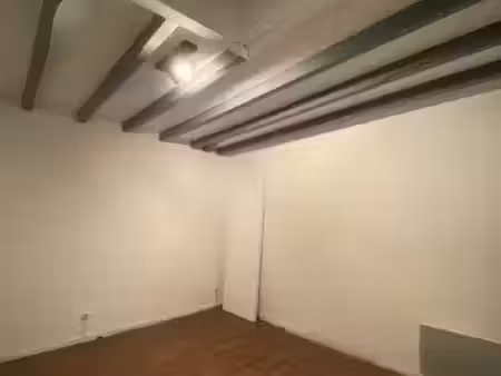 location appartement 2 pièces à la roquille (33220)  550 €