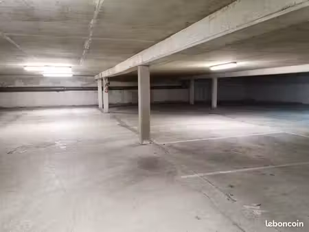 places de parking à louer