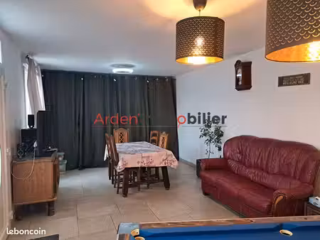 maison 7 pièces 126 m²