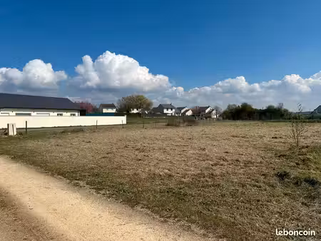 terrain à bâtir 900 m² - warcq  38 m de façade