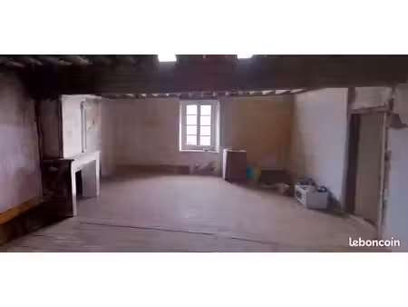 maison de village 92 m² à rénover entièrement — montségur (09)
