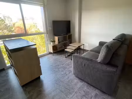 studio avec place de parking