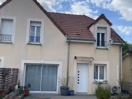 maison mitoyenne 83 m² trois chambres plus jardin