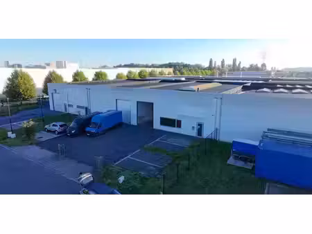 entrepôt à louer à roeselare pour € 1.975