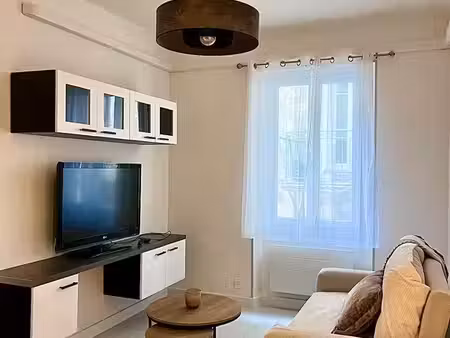 t2 meuble - 35m2 entièrement rénové - perier/ place delibes