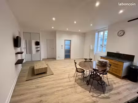 t3 meublé 70 m² – la terrasse / place massenet – 2 chambres