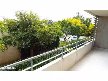 t2 meublé tournefeuille proche centre-ville  calme  40 m2  balcon 11 m2  clim réversible  