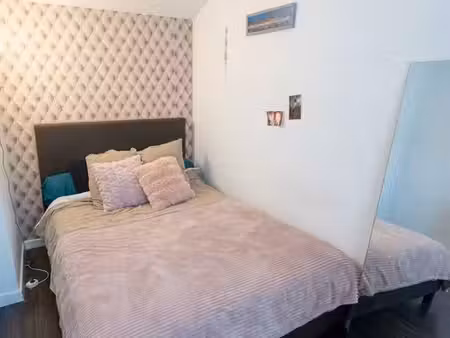 t2 / grand studio meublé 40 m² avec terrasse – ussel centre