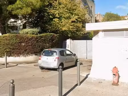 location place de parking quartier mazargues