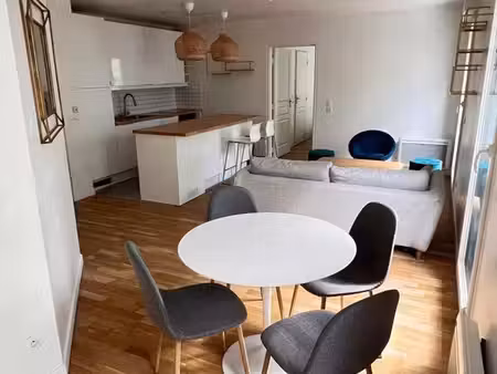 beau 2p meublé de 50 m² avec parking