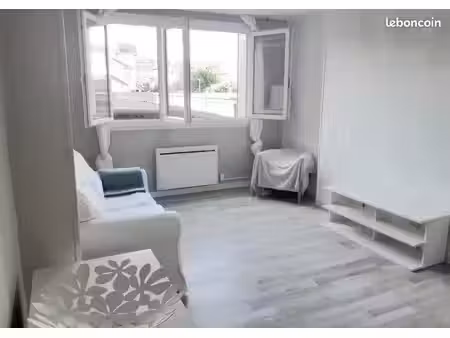 joli t2 calme et lumineux  meublé 40m2 à grenoble