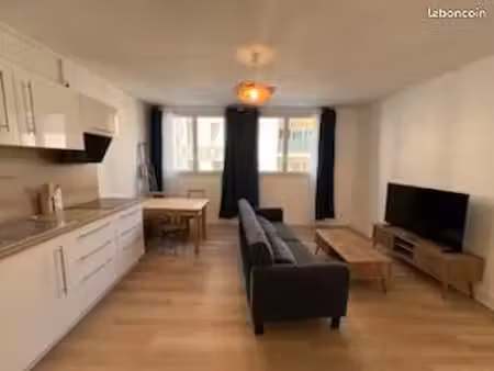 studio meublé