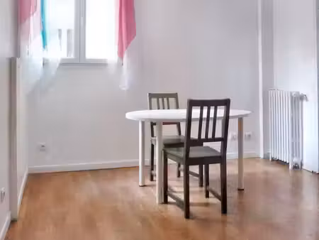 studio très ensoleillé  proche paris